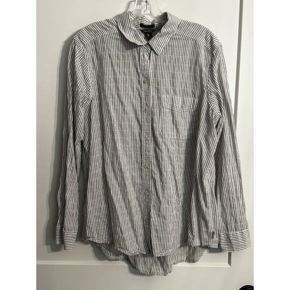 Eddie Bauer Womens Button Down Long Sleeve White Gray Stripe Gauzy Hiking Office - Picture 1 of 8